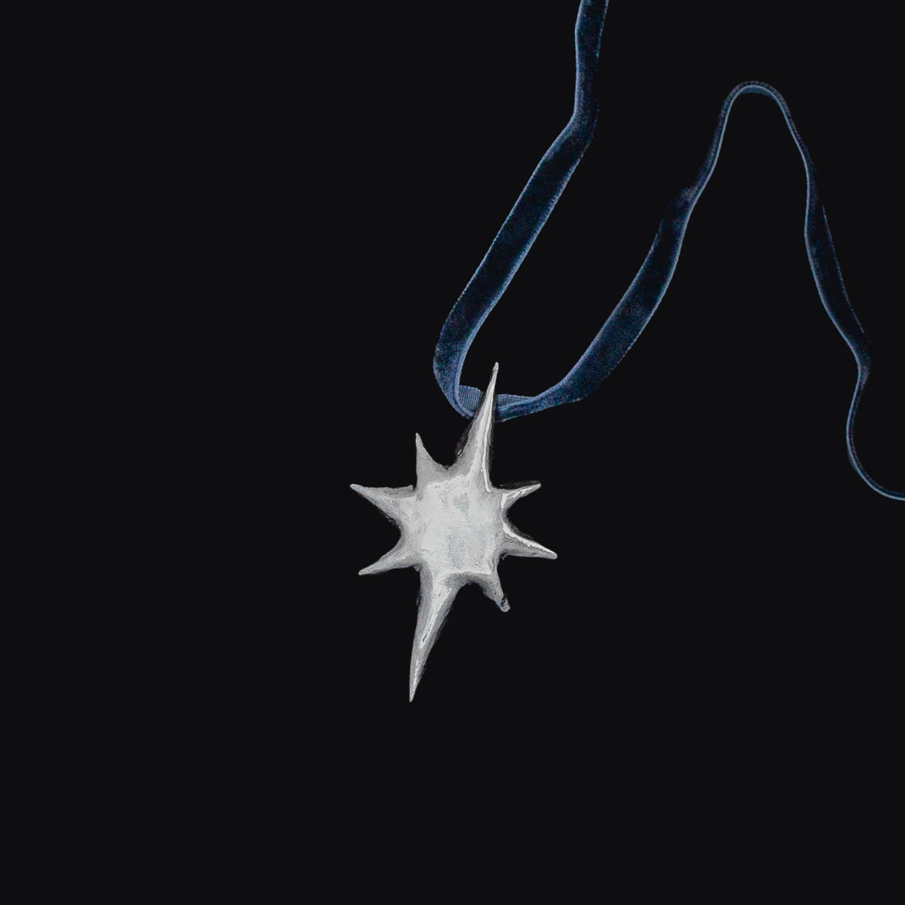 Jumbo Twinkle Star Pendant